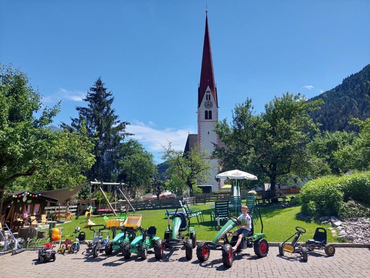 Hotel Brixnerhof Im Zillertal Schlitters Exterior foto