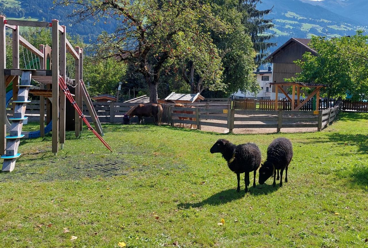 Hotel Brixnerhof Im Zillertal Schlitters Exterior foto